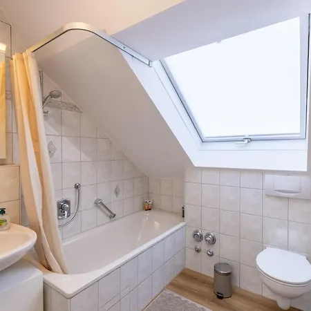 Maisonette-wohnung In Bestlage Von